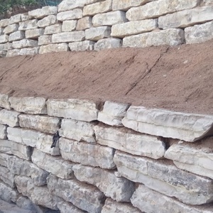 Què són els murs de contenció i qui els realitza?