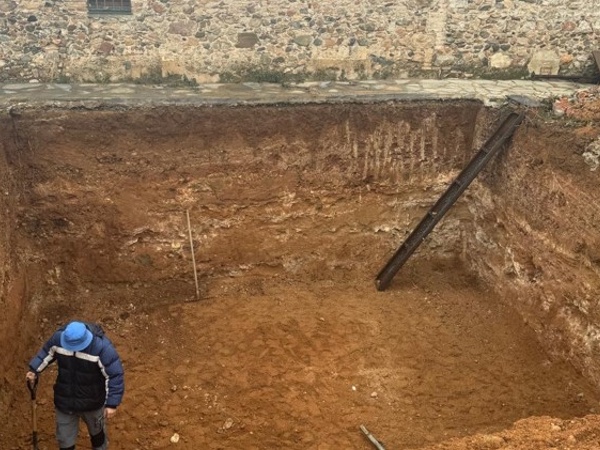 Excavaciones para piscinas en la Costa Brava