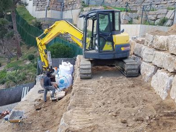 Excavaciones en Llagostera: derribos y demoliciones